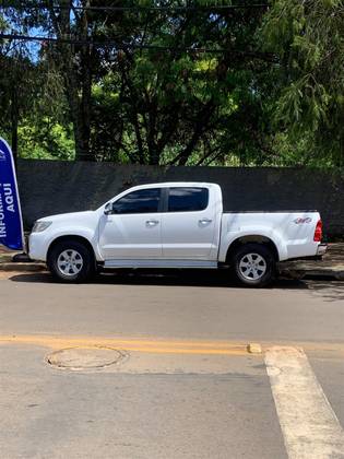 TOYOTA HILUX 2.7 SRV 4X4 CD 16V FLEX 4P AUTOMÁTICO